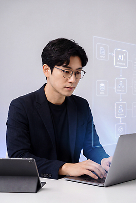 JPG 편집이미지 남자 비즈니스 기술 노트북 컴퓨터 태블릿 사무실 스크린 자료 작업 생성 입력 의료성형뷰티 AI_인공지능 편집실사 AI컴퓨터그래픽 AI콘텐츠 사람 전자제품 스마트기기 CG 파일형식