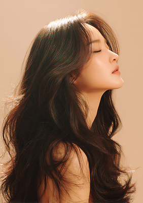 JPG 모델 편집이미지 긴머리 헤어스타일 여자 얼굴 포즈 스튜디오 옆모습 머리카락 프로필 의료성형뷰티 편집실사 AI인물포토 AI콘텐츠 뷰포인트 사람 신체부위 머리 CG 파일형식 AI포토