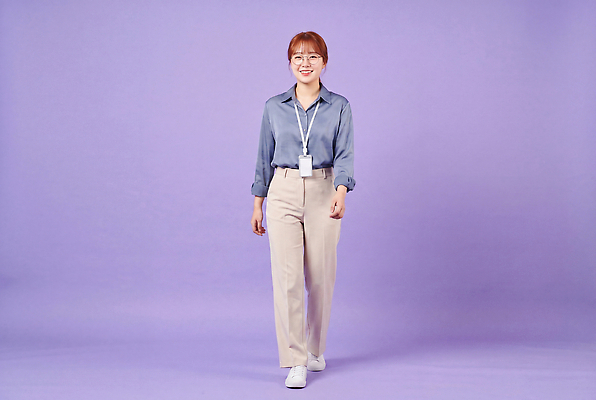 JPG 편집이미지 옷 여자 포즈 신발 웃음 사람 걷기 의료성형뷰티 스타일 편집실사 AI인물포토 AI콘텐츠 모션 표정 CG 파일형식 AI포토