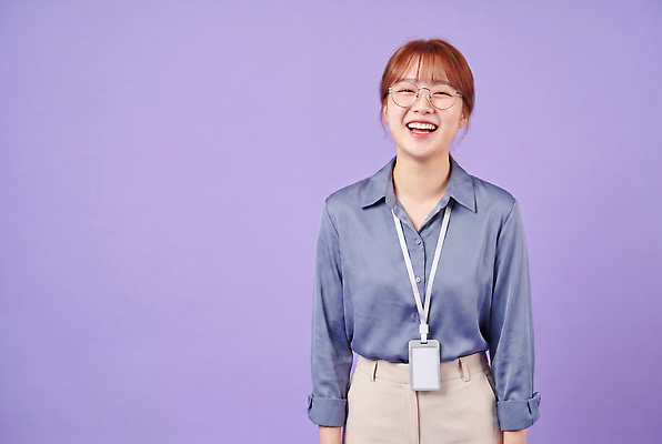 JPG 편집이미지 여자 행복 직장 미소 웃음 사람 즐거움 의료성형뷰티 편집실사 AI인물포토 AI콘텐츠 감정 회사 표정 CG 파일형식 AI포토 비즈니스