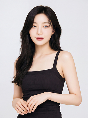 JPG 모델 편집이미지 헤어스타일 원피스 여자 패션 포즈 스튜디오 미소 의료성형뷰티 스타일 편집실사 AI인물포토 AI콘텐츠 옷 표정 사람 CG 파일형식 AI포토