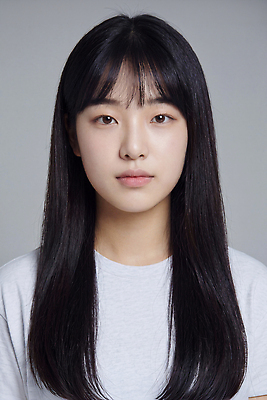 학생 헤어스타일 컬러 셔츠 사람 CG 파일형식 AI포토 티셔츠 긴머리 회색 포즈 눈 표정 청소년 편집이미지 편집실사 JPG 대학생 여자 의료성형뷰티 AI인물포토 AI콘텐츠