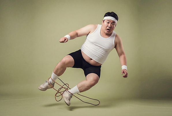 JPG 편집이미지 남자 다이어트 운동선수 건강 운동복 운동 점프 헬스 스트레칭 힘 체육관 줄넘기 유산소운동 의료성형뷰티 편집실사 AI인물포토 AI콘텐츠 옷 스포츠 모션 사람 CG 파일형식 AI포토