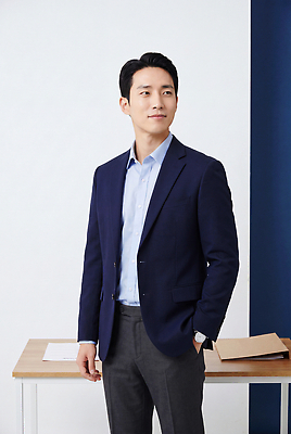 옷 컬러 가구 회사 비즈니스 사람 CG 파일형식 AI포토 남자 정장 사무실 문서 탁자 흰색 파란색 벽 직장 편집이미지 편집실사 JPG AI인물포토 AI콘텐츠 의료성형뷰티