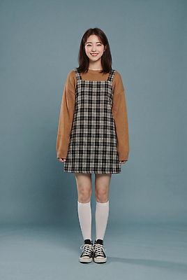 JPG 모델 편집이미지 원피스 여자 패션 스튜디오 캐주얼 체크무늬 긴소매 멋 의료성형뷰티 편집실사 AI인물포토 AI콘텐츠 옷 무늬 사람 CG 파일형식 AI포토