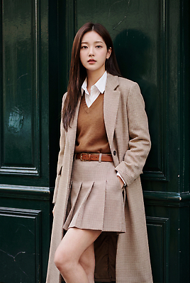 JPG 모델 편집이미지 여자 패션 치마 맑음 코트 도시 클래식 체크무늬 가을옷 의료성형뷰티 스타일 편집실사 AI인물포토 AI콘텐츠 옷 컨셉 무늬 하의 날씨 사람 외투 가을 CG 파일형식 AI포토 계절 상의