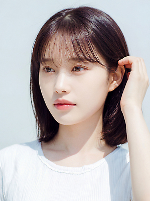 JPG 편집이미지 헤어스타일 여자 표정 일상 햇빛 머리 단발머리 의료성형뷰티 차분 편집실사 AI인물포토 AI콘텐츠 컨셉 사람 라이프 신체부위 빛 CG 파일형식 AI포토 생활