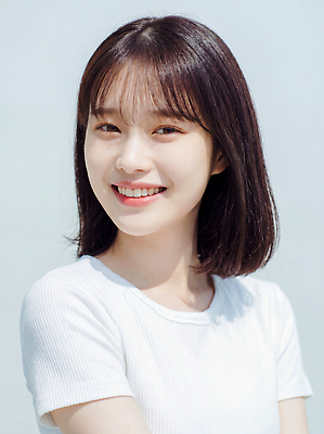 JPG 편집이미지 여자 표정 웃음 사람 일상 청춘 햇빛 머리카락 단발머리 의료성형뷰티 편집실사 AI인물포토 AI콘텐츠 헤어스타일 컨셉 라이프 빛 머리 CG 파일형식 AI포토 생활 신체부위