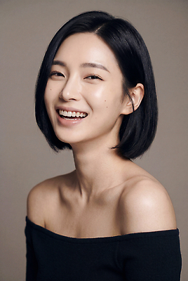 JPG 모델 편집이미지 헤어스타일 여자 포즈 짧은머리 표정 미소 웃음 머리 피부 의료성형뷰티 편집실사 AI인물포토 AI콘텐츠 사람 신체부위 CG 파일형식 AI포토