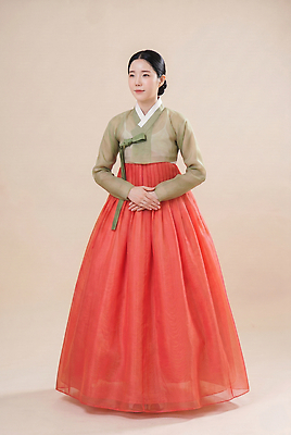 JPG 편집이미지 한국문화 전통 옷 여자 문화 한국 추석 한복 손모으기 의료성형뷰티 편집실사 AI인물포토 AI콘텐츠 동양문화 한국전통 명절 아시아 사람 손짓 전통의상 CG 파일형식 AI포토 기념일 나라 모션 이벤트