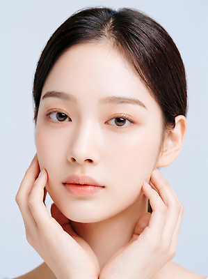 JPG 편집이미지 손 여자 얼굴 포즈 사람 뷰티 눈 피부 의료성형뷰티 편집실사 AI인물포토 AI콘텐츠 신체부위 CG 파일형식 AI포토