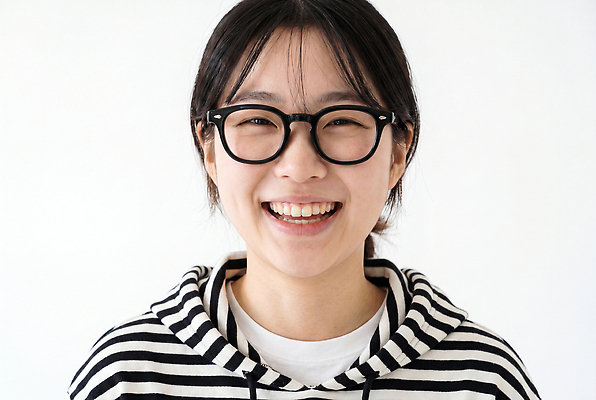 JPG 편집이미지 여자 행복 안경 얼굴 표정 웃음 사람 소녀 일상 촬영 의료성형뷰티 편집실사 AI인물포토 AI콘텐츠 잡화 감정 어린이 라이프 신체부위 CG 파일형식 AI포토 생활