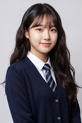 JPG 편집이미지 학생 긴머리 여학생 여자 교복 포즈 청소년 미소 머리 분위기 착용 의료성형뷰티 편집실사 AI인물포토 AI콘텐츠 헤어스타일 옷 컨셉 표정 사람 신체부위 CG 파일형식 AI포토