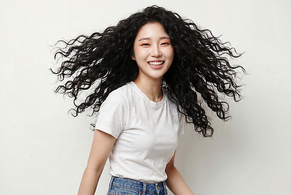 JPG 모델 편집이미지 헤어스타일 여자 포즈 웃음 머리카락 촬영 즐거움 이미지 의료성형뷰티 스타일 편집실사 AI인물포토 AI콘텐츠 감정 표정 사람 머리 CG 파일형식 AI포토 신체부위