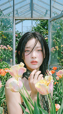 JPG 식물 편집이미지 여자 꽃 꽃밭 자연 풍경 여름 정원 튤립 의료성형뷰티 편집실사 AI인물포토 AI콘텐츠 계절 사람 CG 생태계 파일형식 AI포토