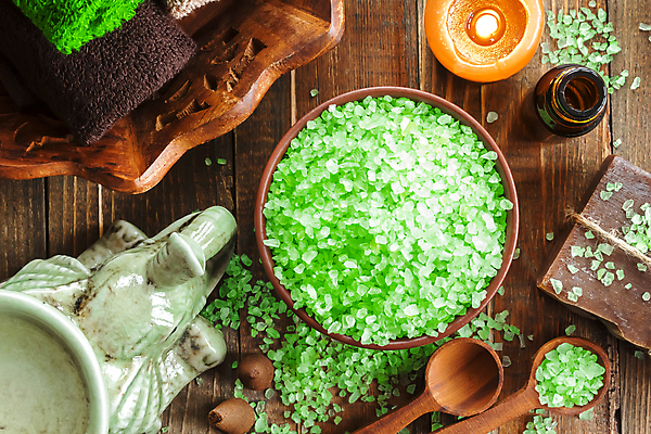 포토 JPG 해외이미지 라이프스타일 꽃 바다 백그라운드 신체 휴식 친절 건강 동양인 사람없음 목재 치료 초록색 수건 갈색 상점 스파 어둠 목욕 봄 화장품 욕실 마사지 사발 고급 씻기 인도인 소중 오브젝트 아로마 소금 비누 향 아로마테라피 테라피 샤워실 위생관리 이국적 해외202004 해외포토 외국인 나무 식물 계절 컬러 컨셉 재료 의학 관리 인종 생활 위생용품 뷰티 청결 사기그릇 샤워시설 파일형식