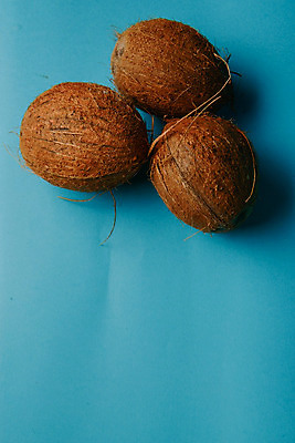 포토 JPG 해외이미지 라이프스타일 음식 백그라운드 잎 다이어트 과일 재료 부분 자연 건강 손바닥 육류 사람없음 초록색 갈색 주스 우유 견과류 껍질 흰색 신선 오픈 원형 맛 자르기 먹기 오브젝트 유기농 코코넛 코코아 내추럴 고립 단절 이국적 해외202004 해외포토 도형 식물 손 웰빙 음료 컬러 컨셉 식재료 모션 유제품 생활 생태계 파일형식