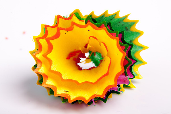 포토 JPG 해외이미지 분홍색 백그라운드 색연필 미술 사람없음 목재 빨간색 초록색 파란색 컬러풀 갈색 노란색 보라색 오브젝트 날카로움 스펙트럼 해외202004 해외포토 나무 컬러 재료 문화예술 학용품 파일형식