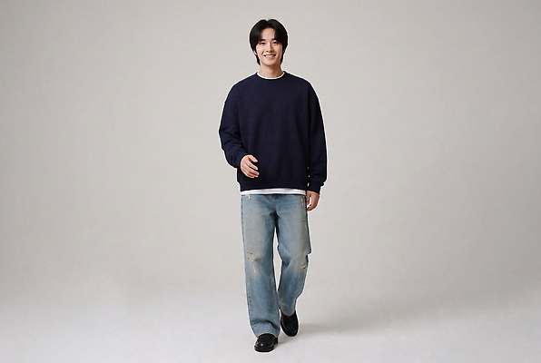 JPG 모델 편집이미지 패션 남자 스튜디오 미소 웃음 걷기 청바지 스웨터 의료성형뷰티 스타일 편집실사 AI인물포토 AI콘텐츠 상의 바지 모션 표정 사람 CG 파일형식 AI포토 옷 하의