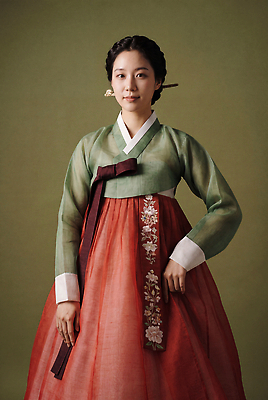 JPG 편집이미지 전통 옷 여자 명절 문화 한국 사람 한복 복식 의료성형뷰티 편집실사 AI인물포토 AI콘텐츠 한국전통 기념일 아시아 전통의상 CG 파일형식 AI포토 나라 이벤트