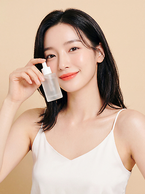 JPG 모델 편집이미지 손 여자 얼굴 미소 화장 화장품 상품 피부관리 스킨케어 뷰티풀 파스텔톤 의료성형뷰티 스타일 편집실사 AI인물포토 AI콘텐츠 컬러 표정 사람 신체부위 뷰티 CG 파스텔 파일형식 AI포토 학용품 문구용품 오브젝트