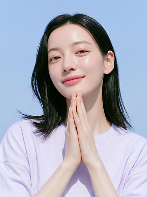JPG 편집이미지 긴머리 손 응시 여자 얼굴 하늘 표정 미소 햇빛 피부관리 스킨케어 뷰티풀 파스텔톤 의료성형뷰티 차분 편집실사 AI인물포토 AI콘텐츠 헤어스타일 시선 컬러 컨셉 사람 신체부위 빛 뷰티 CG 파스텔 파일형식 AI포토 학용품 문구용품 오브젝트