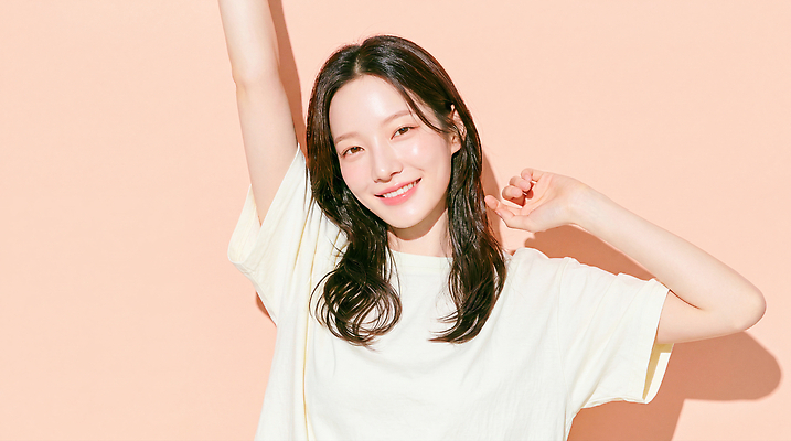 JPG 편집이미지 손 여자 행복 얼굴 포즈 웃음 빛 피부 피부관리 기지개 스킨케어 뷰티풀 파스텔톤 의료성형뷰티 편집실사 AI인물포토 AI콘텐츠 감정 컬러 모션 표정 사람 신체부위 뷰티 CG 파스텔 파일형식 AI포토 학용품 문구용품 오브젝트