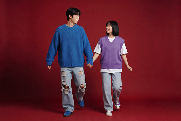 JPG 편집이미지 커플 옷 여자 패션 남자 행복 대화 웃음 걷기 의료성형뷰티 편집실사 AI인물포토 AI콘텐츠 감정 관계 모션 표정 말하기 사람 CG 파일형식 AI포토