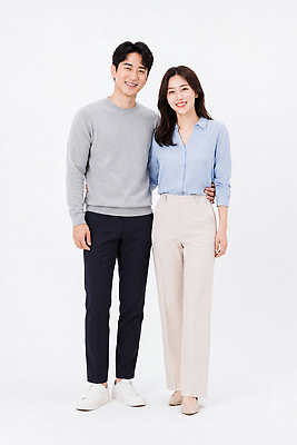 JPG 모델 편집이미지 부부 여자 남자 행복 포즈 스튜디오 사랑 서기 웃음 스웨터 블라우스 나란히 의료성형뷰티 편집실사 AI인물포토 AI콘텐츠 커플 감정 상의 모션 표정 사람 CG 파일형식 AI포토 옷 관계