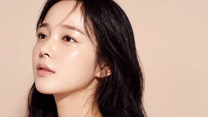 JPG 모델 편집이미지 긴머리 헤어스타일 스튜디오 옆모습 뷰티 베이지색 의료성형뷰티 편집실사 AI인물포토 AI콘텐츠 뷰포인트 컬러 CG 파일형식 AI포토