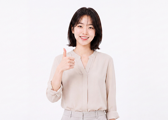 JPG 편집이미지 여자 감정 포즈 비즈니스 손가락 미소 엄지손가락 신호 긍정 소통 단정 의료성형뷰티 편집실사 AI인물포토 AI콘텐츠 손 컨셉 표정 사람 CG 파일형식 AI포토 신체부위