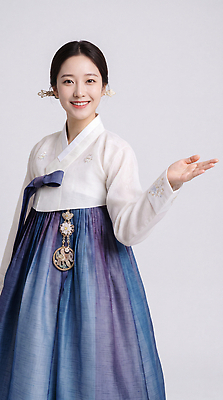 JPG 편집이미지 전통 긴머리 옷 여자 문화 한국 손짓 이벤트 인사 한복 의료성형뷰티 편집실사 AI인물포토 AI콘텐츠 한국전통 헤어스타일 아시아 모션 사람 예절 전통의상 CG 파일형식 AI포토 나라