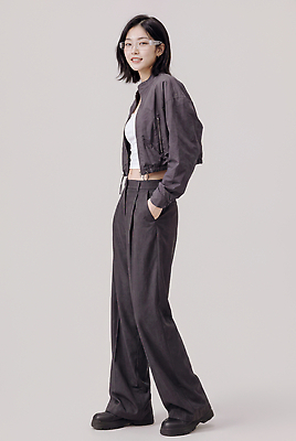 JPG 모델 편집이미지 옷 여자 패션 포즈 상의 하의 스튜디오 주머니 의료성형뷰티 스타일 외모 단순 편집실사 AI인물포토 AI콘텐츠 사람 CG 파일형식 AI포토