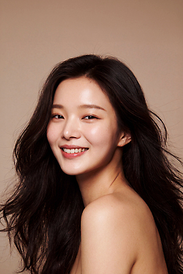 JPG 모델 편집이미지 헤어스타일 포즈 미소 사람 갈색 매력적 의료성형뷰티 편집실사 AI인물포토 AI콘텐츠 컬러 컨셉 표정 CG 파일형식 AI포토