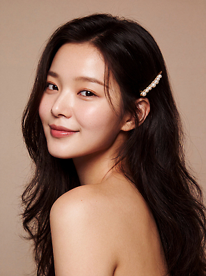 JPG 모델 편집이미지 포즈 미소 장식 갈색 의료성형뷰티 스타일 편집실사 AI인물포토 AI콘텐츠 컬러 표정 CG 파일형식 AI포토