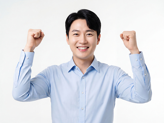 JPG 편집이미지 남자 행복 포즈 셔츠 성공 웃음 사람 기쁨 의료성형뷰티 소상공인 편집실사 AI인물포토 AI콘텐츠 직업 감정 컨셉 상의 표정 경제 상인 CG 파일형식 AI포토 옷