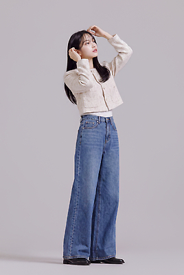 JPG 모델 편집이미지 여자 패션 포즈 실내 한명 손짓 뷰티 의료성형뷰티 스타일 편집실사 AI인물포토 AI콘텐츠 1 모션 사람 내부 CG 파일형식 AI포토