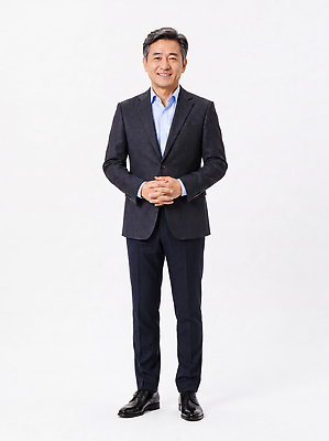JPG 편집이미지 남자 중년 포즈 비즈니스 직장 미소 정장 일상 비즈니스맨 흰배경 소통 의료성형뷰티 스타일 편집실사 AI인물포토 AI콘텐츠 옷 컨셉 회사 표정 사람 성인 라이프 흰색 직장인 CG 파일형식 AI포토 직업 컬러 생활