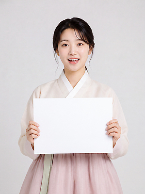 JPG 편집이미지 전통 옷 여자 종이 문화 포즈 한국 서기 웃음 한복 의료성형뷰티 편집실사 한국전통 아시아 모션 표정 사람 전통의상 CG 파일형식 나라