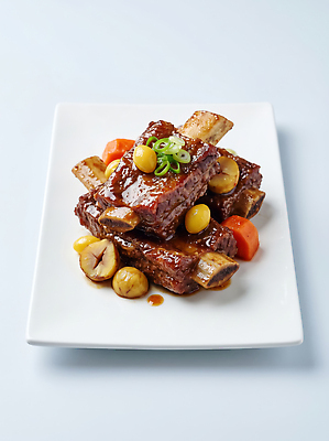 JPG 편집이미지 접시 한식 채소 재료 반찬 요리 식사 견과류 맛 갈비찜 소갈비 편집실사 식기 음식 컨셉 소고기 CG 찜 갈비 파일형식 육류 식재료
