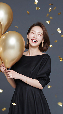 JPG 편집이미지 옷 여자 기념일 행복 웃음 이벤트 쇼핑 파티 검은색 축하 분위기 고급 꽃가루 풍선 프리미엄 의료성형뷰티 편집실사 감정 컬러 컨셉 표정 사람 가루 CG 파일형식