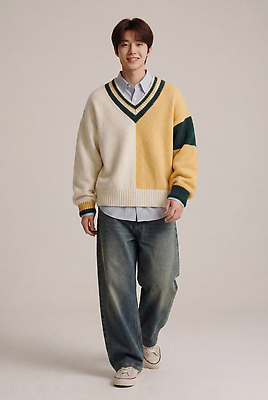 JPG 모델 편집이미지 옷 패션 남자 신발 표정 웃음 캐주얼 걷기 청바지 스웨터 의료성형뷰티 스타일 편집실사 상의 바지 모션 사람 CG 파일형식 하의