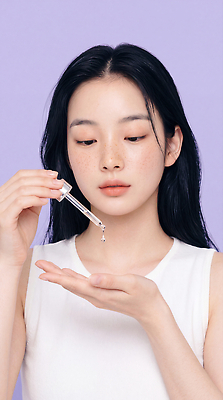 JPG 편집이미지 여자 화장품 상품 피부 피부관리 스킨케어 주근깨 에센스 의료성형뷰티 편집실사 AI인물포토 AI콘텐츠 사람 신체부위 뷰티 점 CG 파일형식 AI포토
