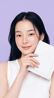 JPG 편집이미지 긴머리 여자 표정 미소 화장 피부 피부관리 스킨케어 주근깨 마스크팩 의료성형뷰티 편집실사 AI인물포토 AI콘텐츠 헤어스타일 사람 신체부위 뷰티 점 CG 팩 파일형식 AI포토 화장품