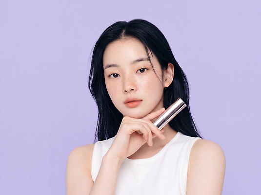JPG 모델 편집이미지 여자 패션 포즈 촬영 화장품 피부 피부관리 스킨케어 주근깨 프로필 의료성형뷰티 편집실사 AI인물포토 AI콘텐츠 사람 신체부위 뷰티 점 CG 파일형식 AI포토