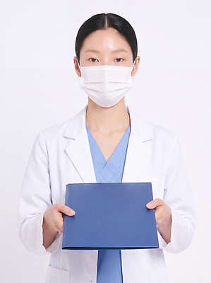JPG 편집이미지 여자 의학 건강 실험 경고 마스크 치료 책 의사 정보 의사가운 작업 전문직 위생 의료성형뷰티 편집실사 AI인물포토 AI콘텐츠 직업 사람 의료진 가운 CG 파일형식 AI포토 옷
