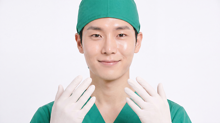 JPG 편집이미지 남자 장갑 의학 건강 치료 진료 의료진 의사 수술 전문직 준비 수술복 수술실 의료성형뷰티 편집실사 AI인물포토 AI콘텐츠 직업 잡화 사람 가운 CG 파일형식 AI포토 옷
