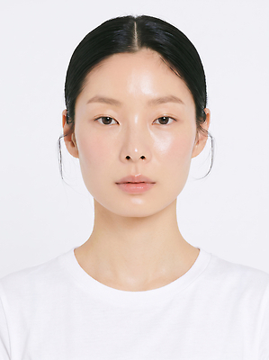 JPG 편집이미지 여자 백그라운드 티셔츠 미소 뷰티 흰색 피부 피부관리 스킨케어 내츄럴 의료성형뷰티 편집실사 컬러 셔츠 표정 사람 신체부위 CG 파일형식 상의 옷