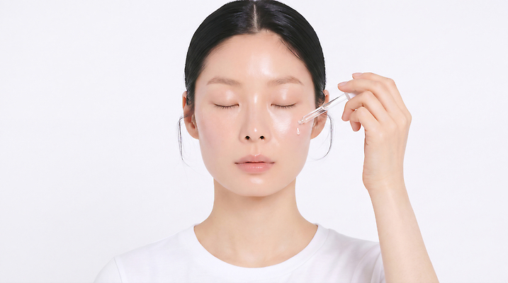 JPG 편집이미지 여자 건강 뷰티 화장품 흰색 피부 피부관리 스킨케어 내츄럴 자기관리 의료성형뷰티 세럼 편집실사 컬러 사람 신체부위 CG 파일형식