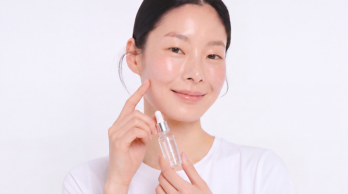 JPG 편집이미지 여자 건강 관리 화장 뷰티 화장품 흰색 피부 피부관리 스킨케어 내츄럴 의료성형뷰티 세럼 편집실사 컬러 사람 신체부위 CG 파일형식